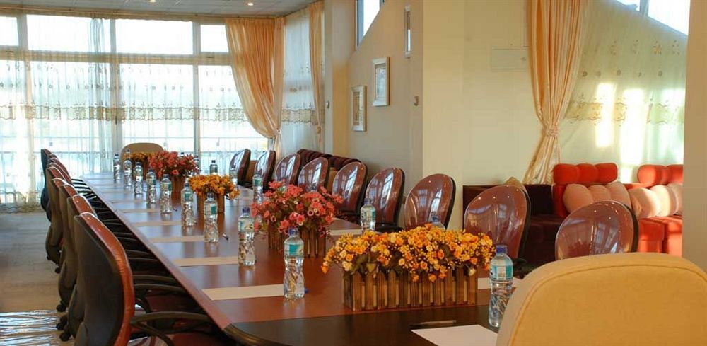 Dimitri Hotel Addis-Abeba Extérieur photo